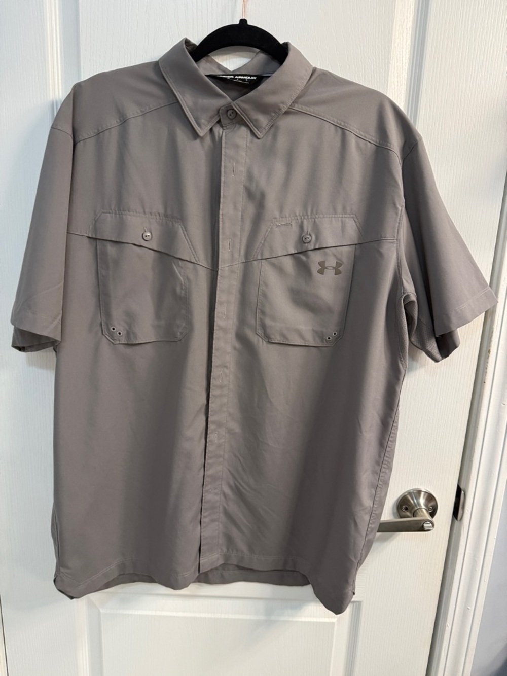 Under Armour Tide Chaser Men’s Short-Sleeve Button-Down Shirt - Gray